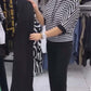 Ensemble pour femme : haut rayé et pantalon de couleur unie