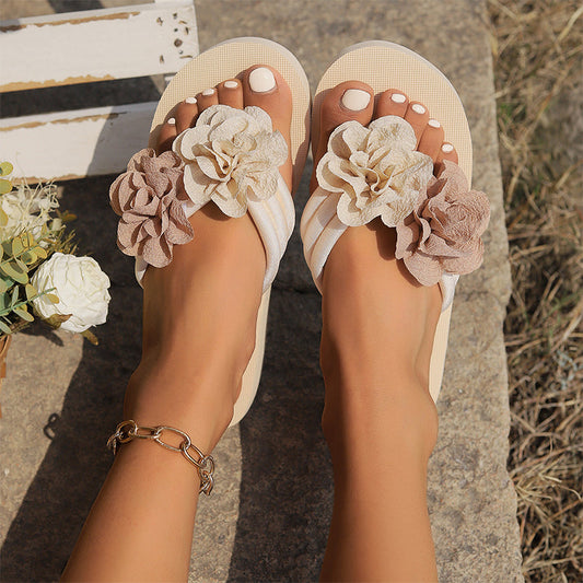 💕Promotion - 50% de réduction🌸Sandales de plage antidérapantes pour femmes avec détails floraux